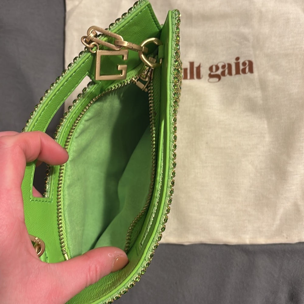 Cult Gaia Green Beaded Shoulder Bag - Picture 8 of 11